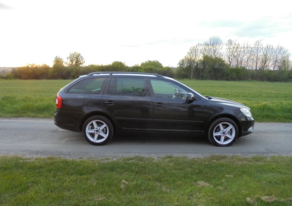 Skoda Octavia cena 29999 przebieg: 177395, rok produkcji 2013 z Gostyń małe 704